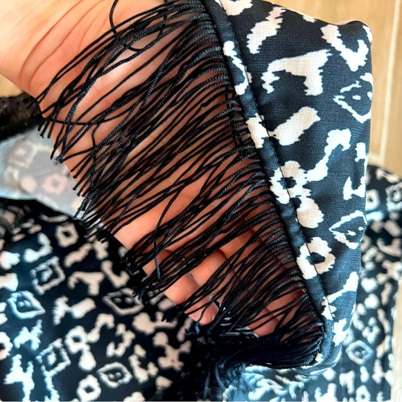 Fringed printed wrap skirt - Picture 5 of 6